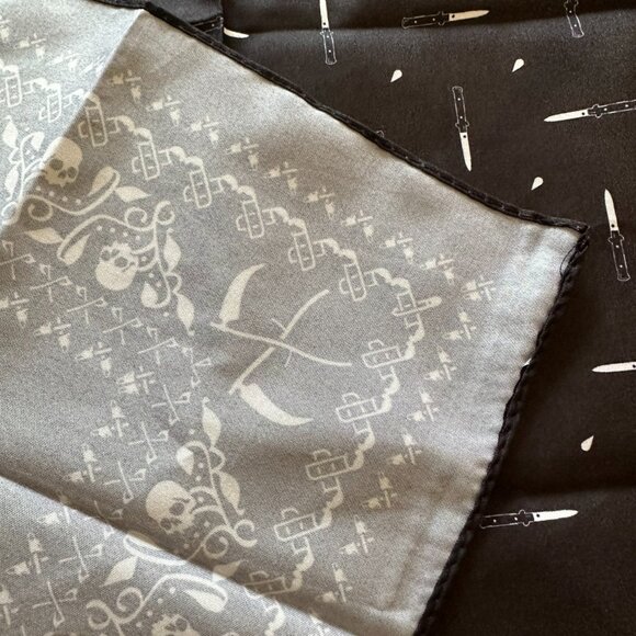 BLACK BANDANA NEW IN PACKAGE - Picture 3 of 4